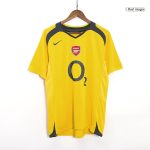 Vintage Soccer Jersey Arsenal Away 2005/06